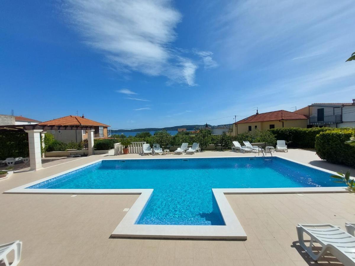 Apartments Zulim Trogir Exterior foto