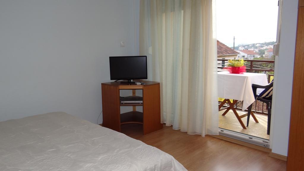 Apartments Zulim Trogir Quarto foto
